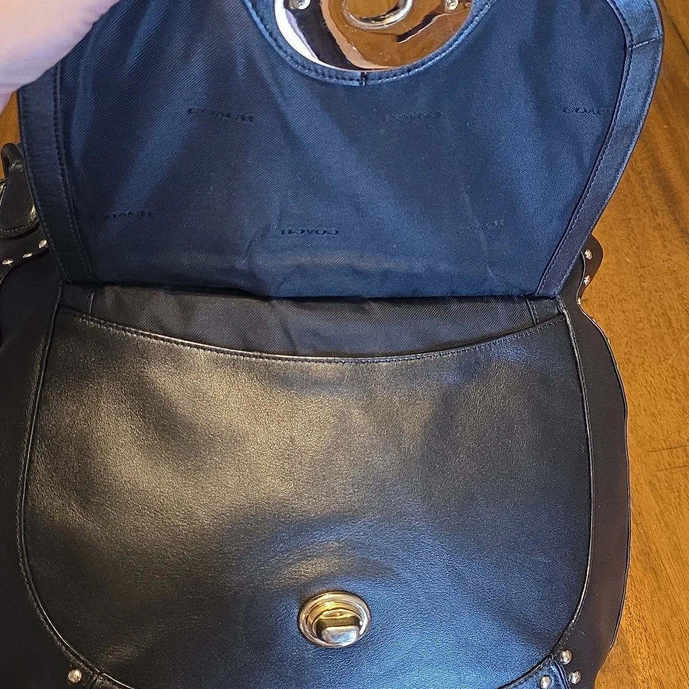 Coach Circle Hobo Circle  Studded Bag - Picture 12 of 16